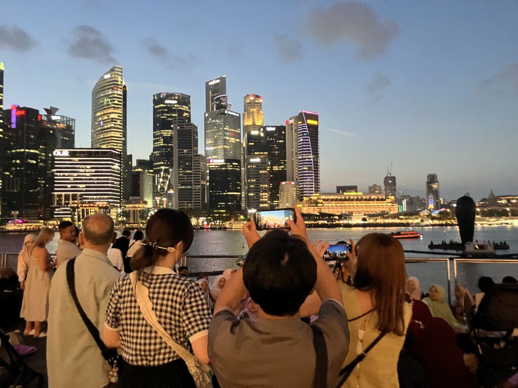 65周年記念事業シンガポール旅行