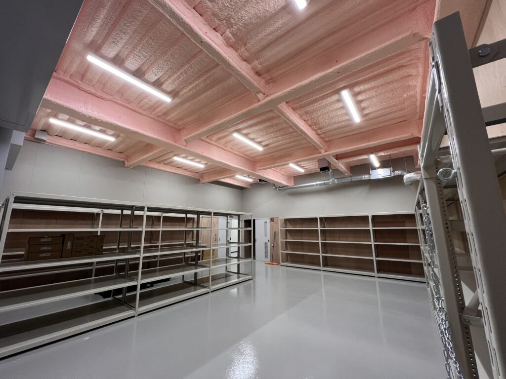 ケイテック新社屋工事　倉庫照明